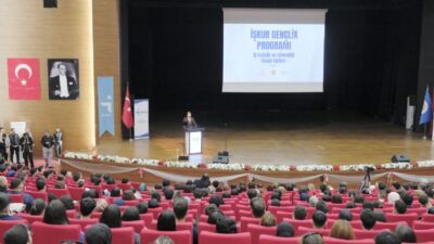 İzmir’de Öğrencilere Yönelik Kaynak Artışı: 291 Milyon Lira Tahsis Edildi