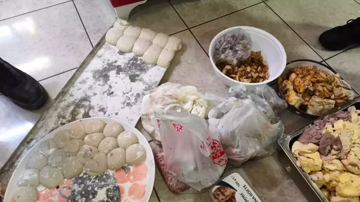 Mühürlü Pidecideki Gizli Bölme: Son Dakika Gelişmesi Tartışma Yarattı! Muhurlu Pidecideki Gizli Bolme Son Dakika Gelismesi Tartisma Yaratti