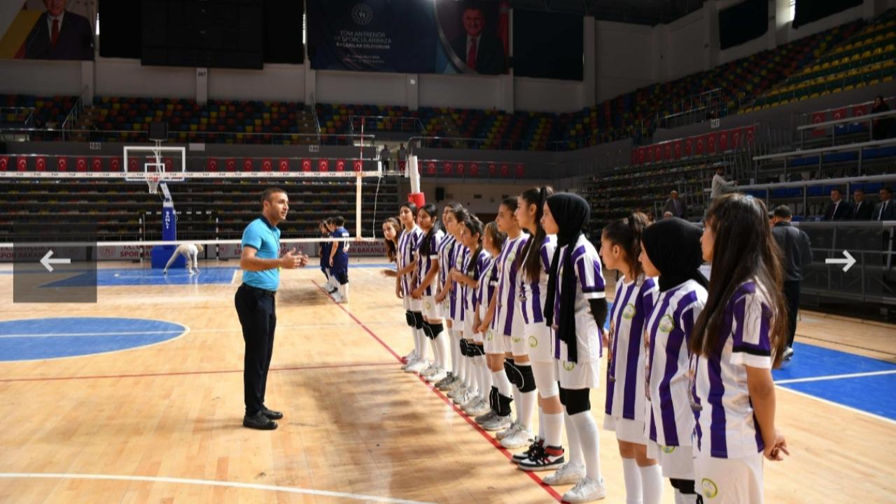 Okul Sporları Sezonu Başladı: Tatil Sonrası Heyecan Dolu Günler! Okul Sporlari Sezonu Basladi Tatil Sonrasi Heyecan Dolu Gunler