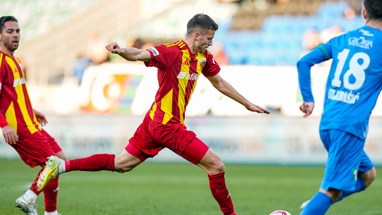 Kayserispor, Çaykur Rizespor’u Deplasmanda 1-0 Mağlup Etti Süper Lig’de Heyecan