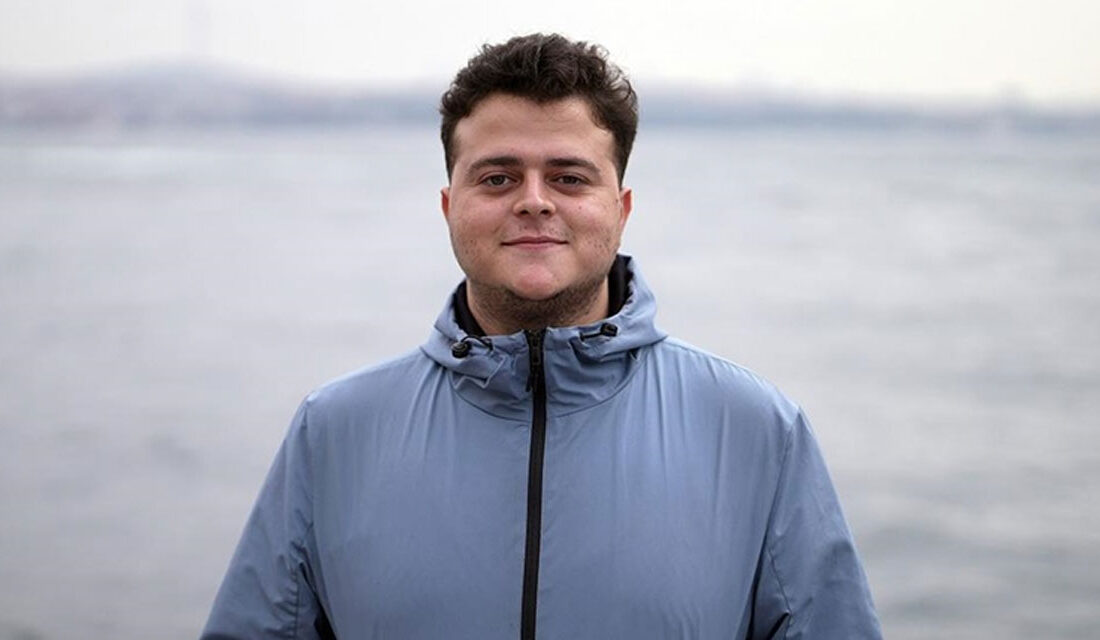 Flaş Gelişme: Osmanlı Türkçesini Yaşatmak İçin Sosyal Medyada Farkındalık Yaratan