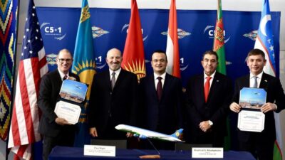 ABD, Orta Asya Ülkelerine 37 Uçaklık Boeing Anlaşmalarını Duyurdu C5+1