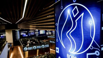 Yabancı Yatırımcıların Hisse ve Tahvil Alımları: Ekonomik Göstergeler Üzerine Bir