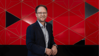 Yemeksepeti’ne Yeni CEO: Oytun Çalapöver Oytun Çalapöver Kimdir? Oytun Çalapöver,