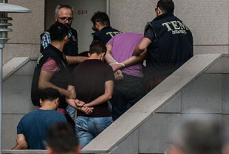 MEB Çalıştayı’nda Öğrenci Protestosu: "Çocukların Kanı Elinizde" İstanbul’da MEB Çalıştayı