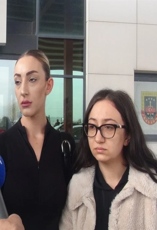 Güllü'nün Kızı İddialara Cevap Verdi! Şok Suç Duyuruları Yolda! 1765310031 830 Gullunun Kizi Iddialara Cevap Verdi Sok Suc Duyurulari Yolda