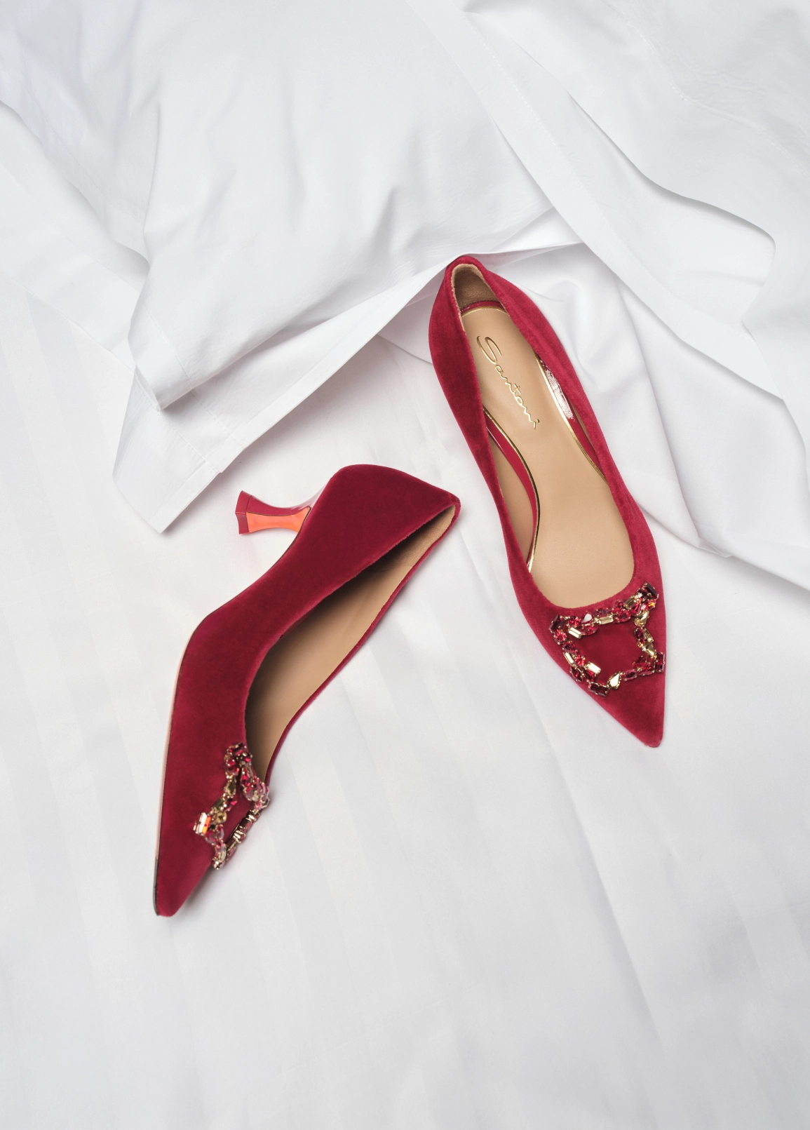 Louis Vuitton'un Yeni Yüzü, Max Mara'nın Şaşırtan 2027 Defilesi! Max Mara