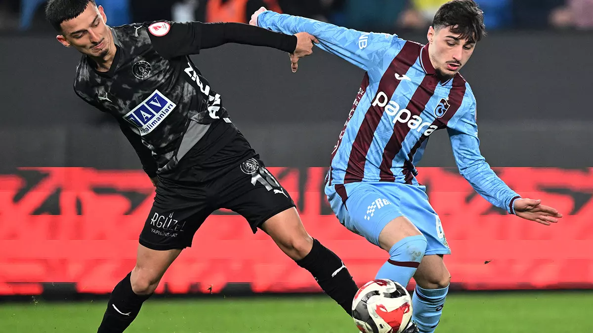 1766025459 Kupada Sok Sonuc Trabzonspor Alanyaspora Gol Atamadi
