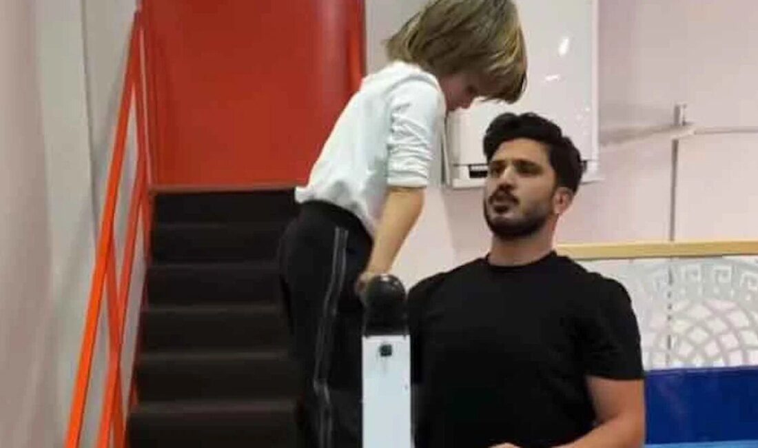 Gündem: Kıvanç Tatlıtuğ ve Başak Dizer’in Aile Mutluluğu Son Dakika: