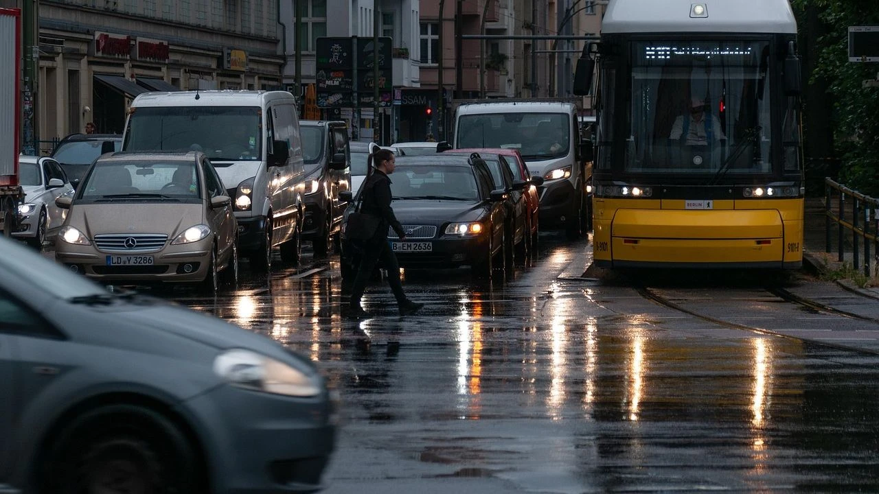 6 Aralık Hava Durumu: Bugün İçin Sıcaklık, Rüzgar ve Yağış Uyarısı 6 Aralik Hava Durumu Bugun Icin Sicaklik Ruzgar ve Yagis