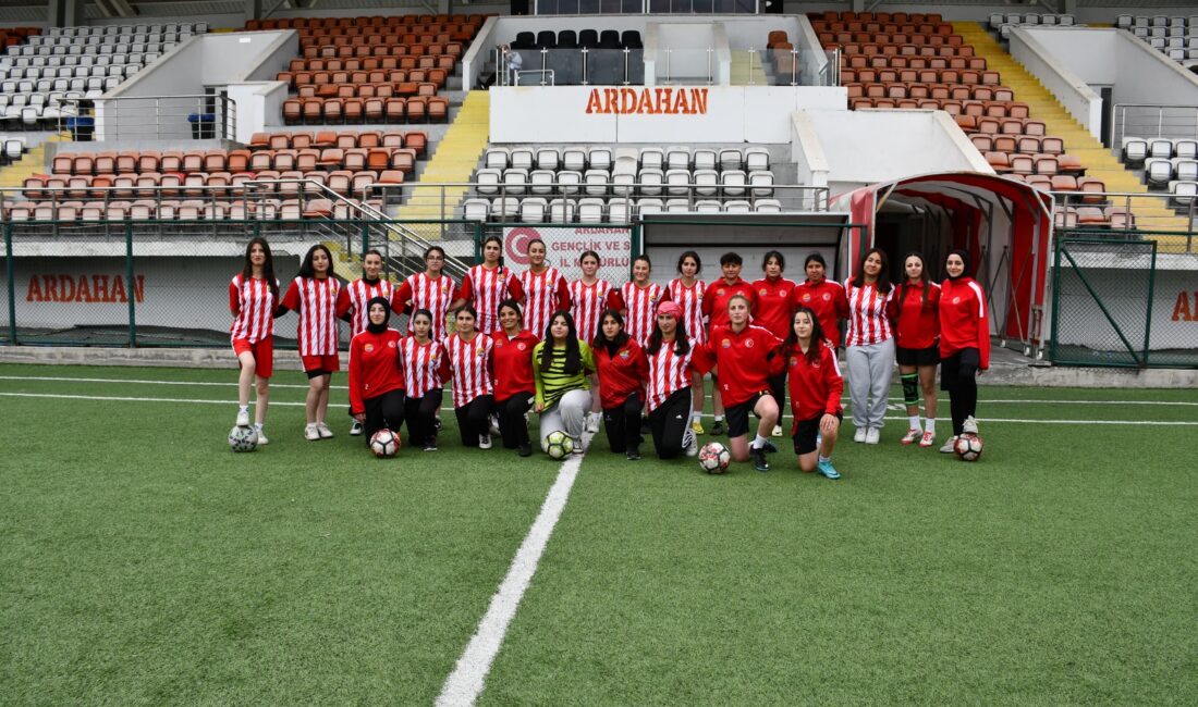 Ardahan Kura Kadın Futbol Takımı’nın Zorlu Mücadelesi Başlıyor U17 Türkiye