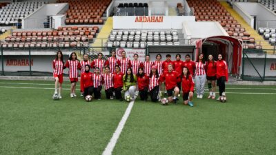 Ardahan Kura Kadın Futbol Takımı’nın Zorlu Mücadelesi Başlıyor U17 Türkiye