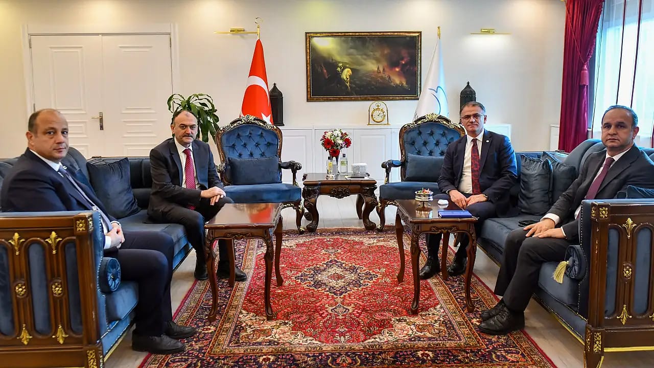 Eğitimde Yeni Dönem: Van İl Millî Eğitim Müdürü’nden Vali Balcı’ya Ziyaret SUAT BARAN – VAN