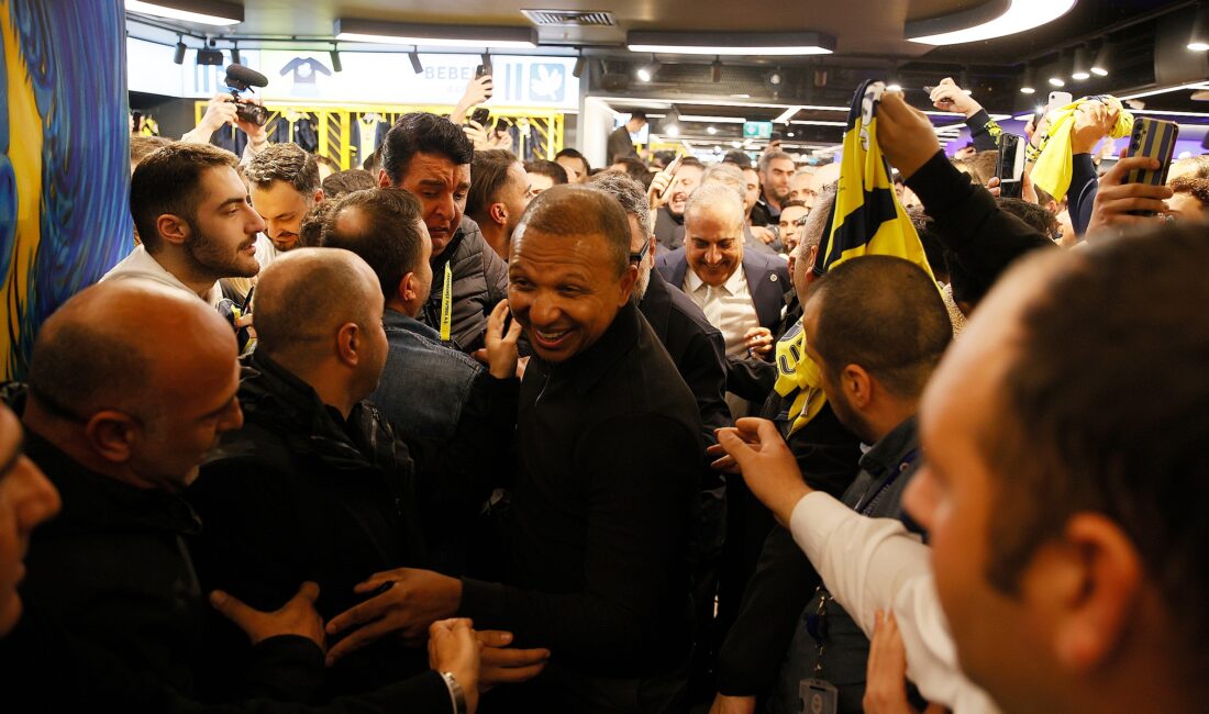 Fenerbahçe’nin Eski Futbolcuları Taraftarlarla Buluştu Chobani Stadı’nda Unutulmaz Bir Gün