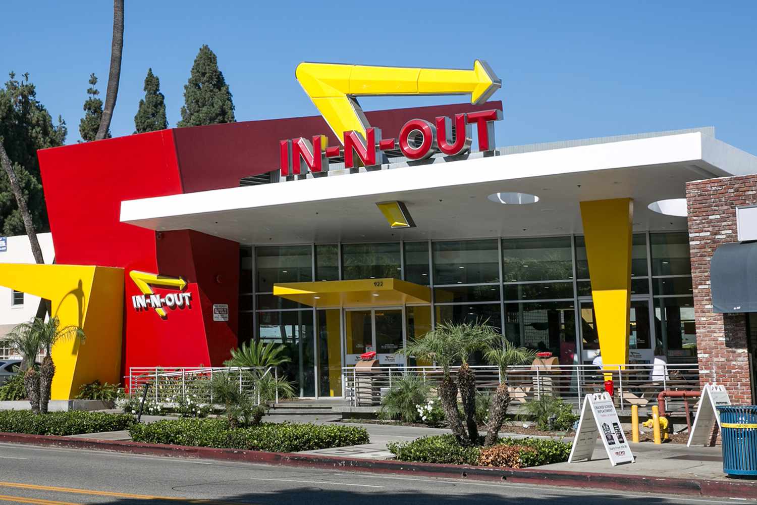 “Flaş Gelişme: In-N-Out Global Trendde '67'yi Sipariş Sisteminden Çıkardı” Flas Gelisme In N Out Global Trendde 67yi Siparis Sisteminden Cikardi
