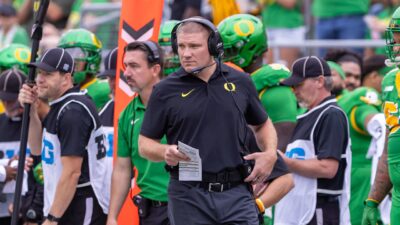 Tosh Lupoi, Kaliforniya’nın Yeni Futbol Koçu Oldu Oregon’daki Başarılarıyla Dikkat