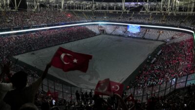 Futbol Transfer Gündemi: Son Gelişmeler ve Maç Özetleri Futbol dünyası,