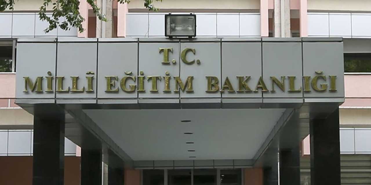 MEB Meclis'in başından Türkiye'yi sildi: Ders kazanımı raporunda ortaya çıktı
