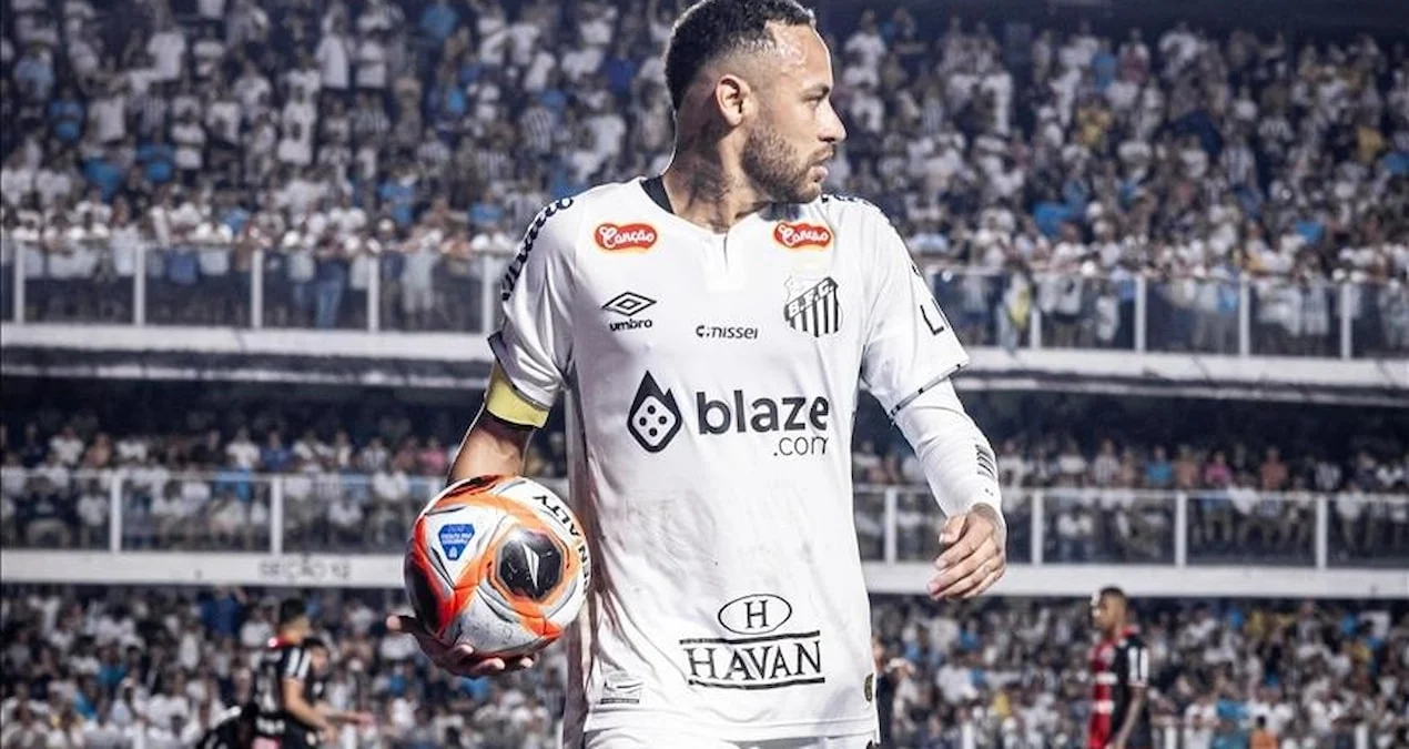 Neymar'dan Futbola Özel Fedakarlık: Çocukluk Aşkı Ligde Kalıyor! Neymardan Futbola Ozel Fedakarlik Cocukluk Aski Ligde Kaliyor