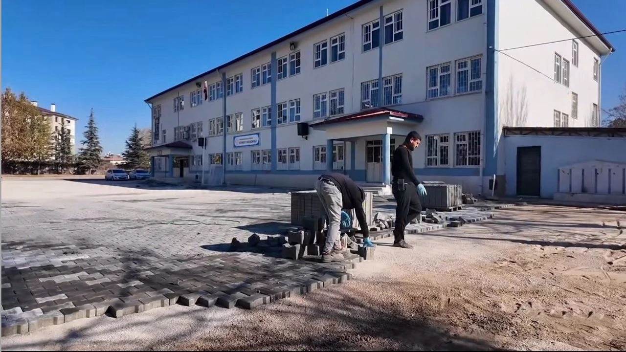 Okul Cevresindeki Kilit Parkelerle Guvenli Tatil Hazirligi Tamamlandi