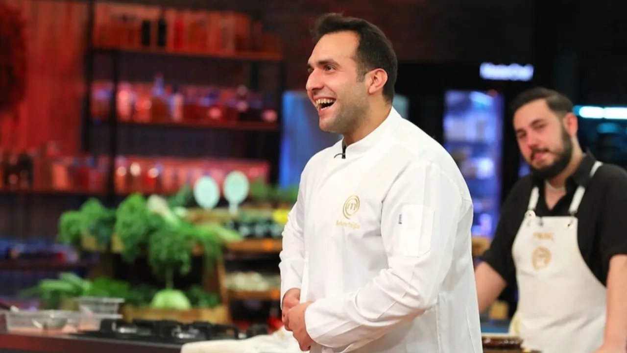 Son Dakika: MasterChef Barbaros Yoloğlu'na Şiddet İddiaları Üzerine Tepkiler! MasterChef Barbaros Yoloğlu kimdir? Eşinin şiddet iddiaları gündem oldu