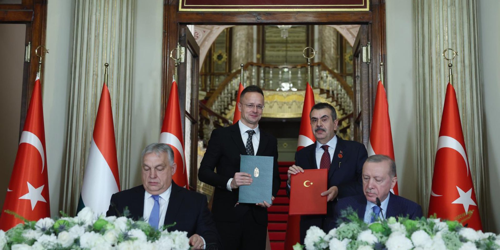 Türkiye ile Macaristan Arasında Burs Programı Protokolü İmzalandı Üst Düzey