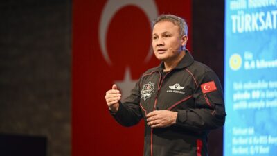 Türkiye’nin Uzaya Çıkan İlk Astronotu Alper Gezeravcı, üniversite Öğrencileriyle Buluştu