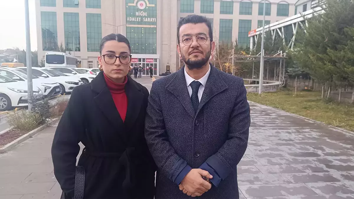 Üniversite Öğrencisi Pelin Üçtepe'ye, Sevgili Cinayetinden 15 Yıl! Universite Ogrencisi Pelin Uctepeye Sevgili Cinayetinden 15 Yil