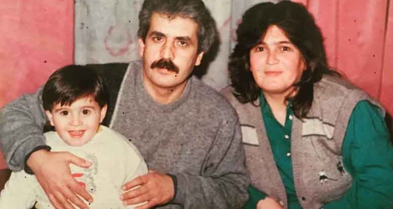 Ünlü Oyuncudan Çocukluk Anıları: 'Zor Şartlarda Büyüdük' Unlu Oyuncudan Cocukluk Anilari Zor Sartlarda Buyuduk